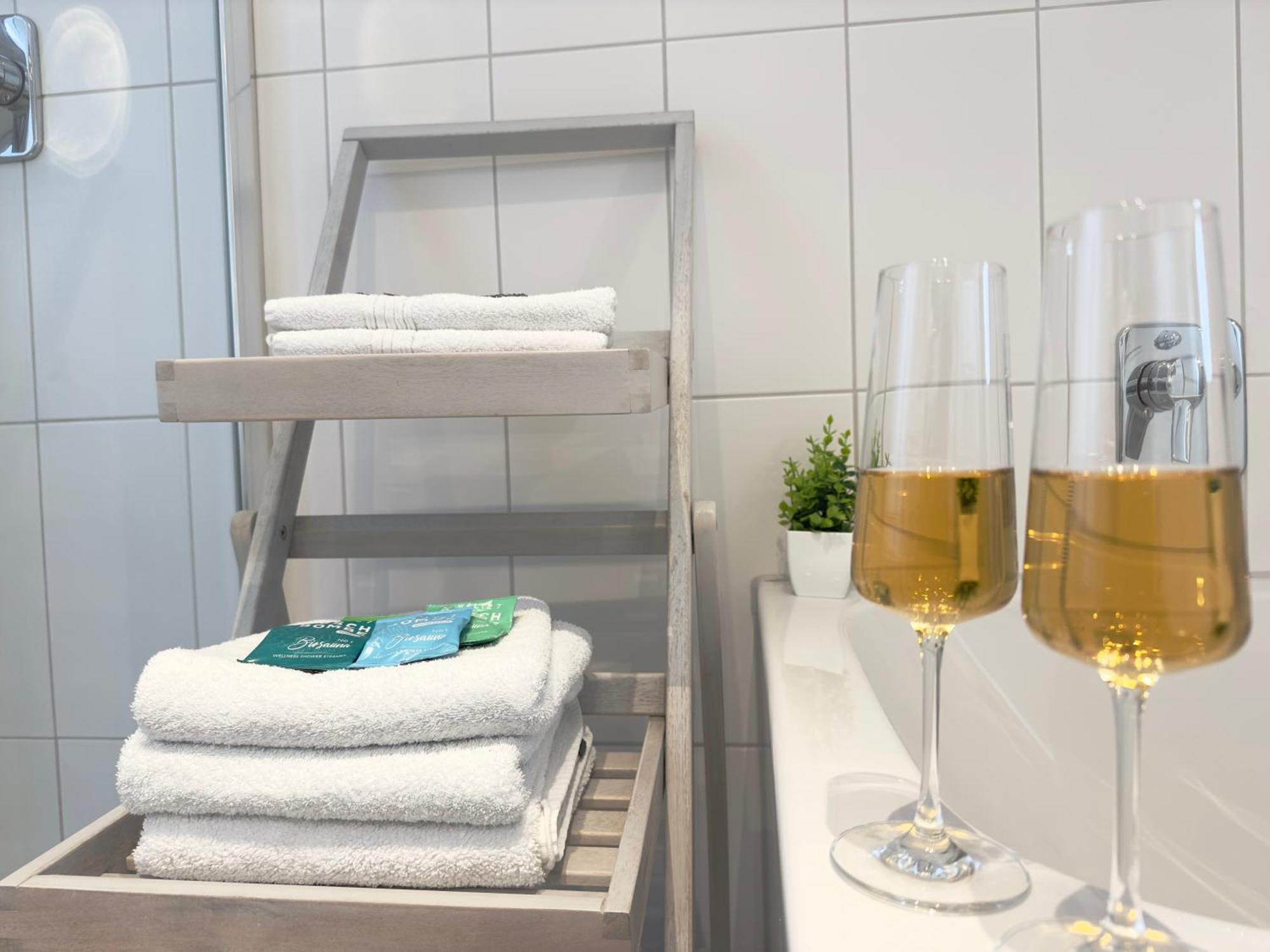 Luxury Old Town Suite - Xxl Terrasse & Xxl Penthouse ไฮเดลเบิร์ก ภายนอก รูปภาพ